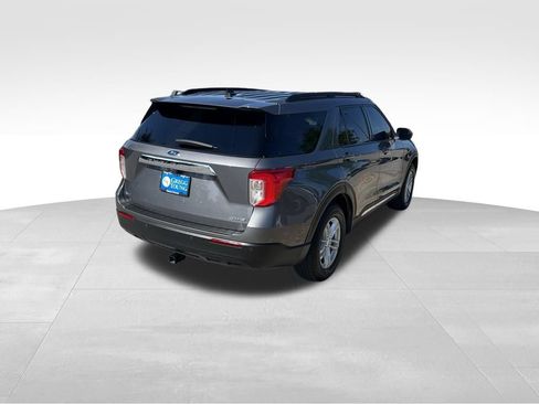 Used 2021 Ford Explorer XLT AWD/4WD image 6