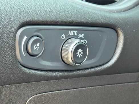 Used 2024 Chevrolet Malibu LT FWD image 22