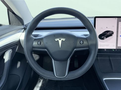Used 2023 Tesla Model 3 Standard Range image 62