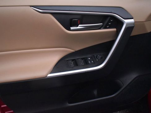 Certified 2025 Toyota RAV4 XLE Premium image 17