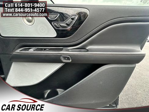 Used 2022 Lincoln Aviator Reserve w/ Equipment Group 201A AWD/4WD image 32