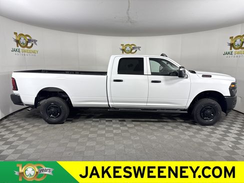 New 2026 RAM 2500 Tradesman AWD/4WD image 11