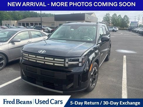 Used 2025 Hyundai Santa Fe SEL AWD/4WD image 2