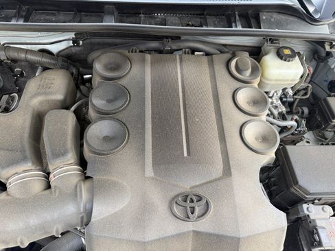 Used 2020 Toyota 4Runner Limited AWD/4WD image 21