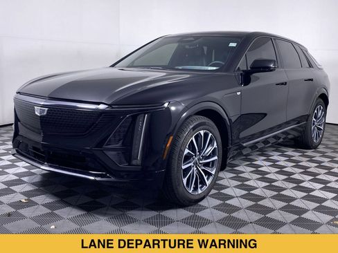 Certified 2024 Cadillac Lyriq Sport AWD/4WD image 18