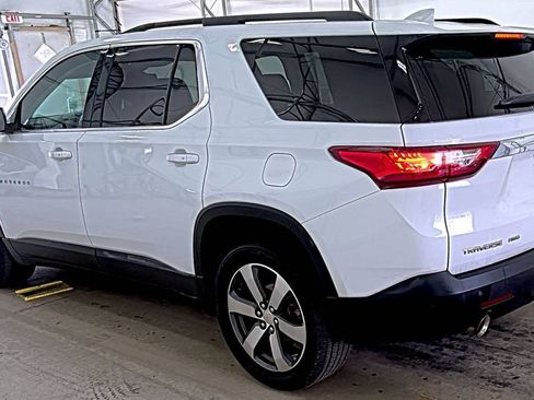 Used 2019 Chevrolet Traverse LT w/ LT Premium Package image 6