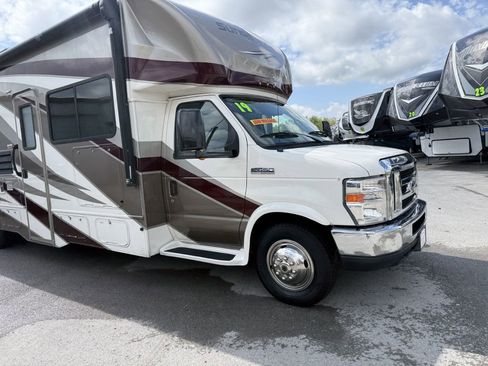 Used 2019 Ford E-450 and Econoline 450 Super Duty w/ Motorhome Prep Package RWD image 38