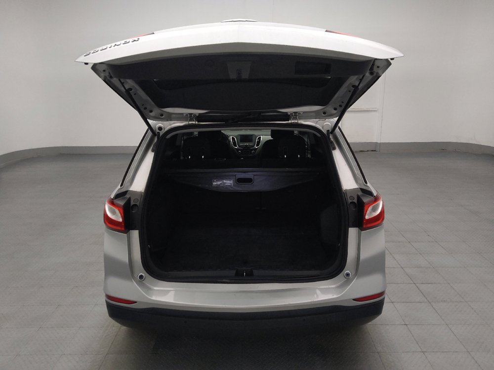 Used 2020 Chevrolet Equinox LS w/ LPO, Cargo Package FWD image 29