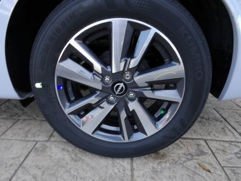 Used 2025 Nissan Versa SV w/ Trunk Package image 8