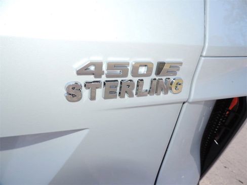 New 2026 Cadillac Lyriq Premium Luxury image 13