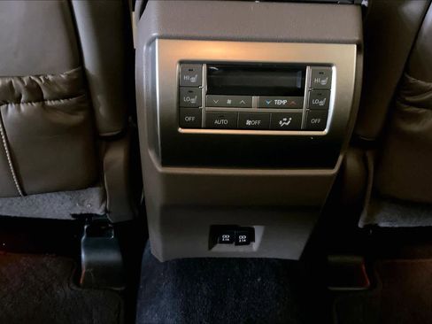 Used 2021 Lexus GX 460 Premium w/ Premium Package image 34