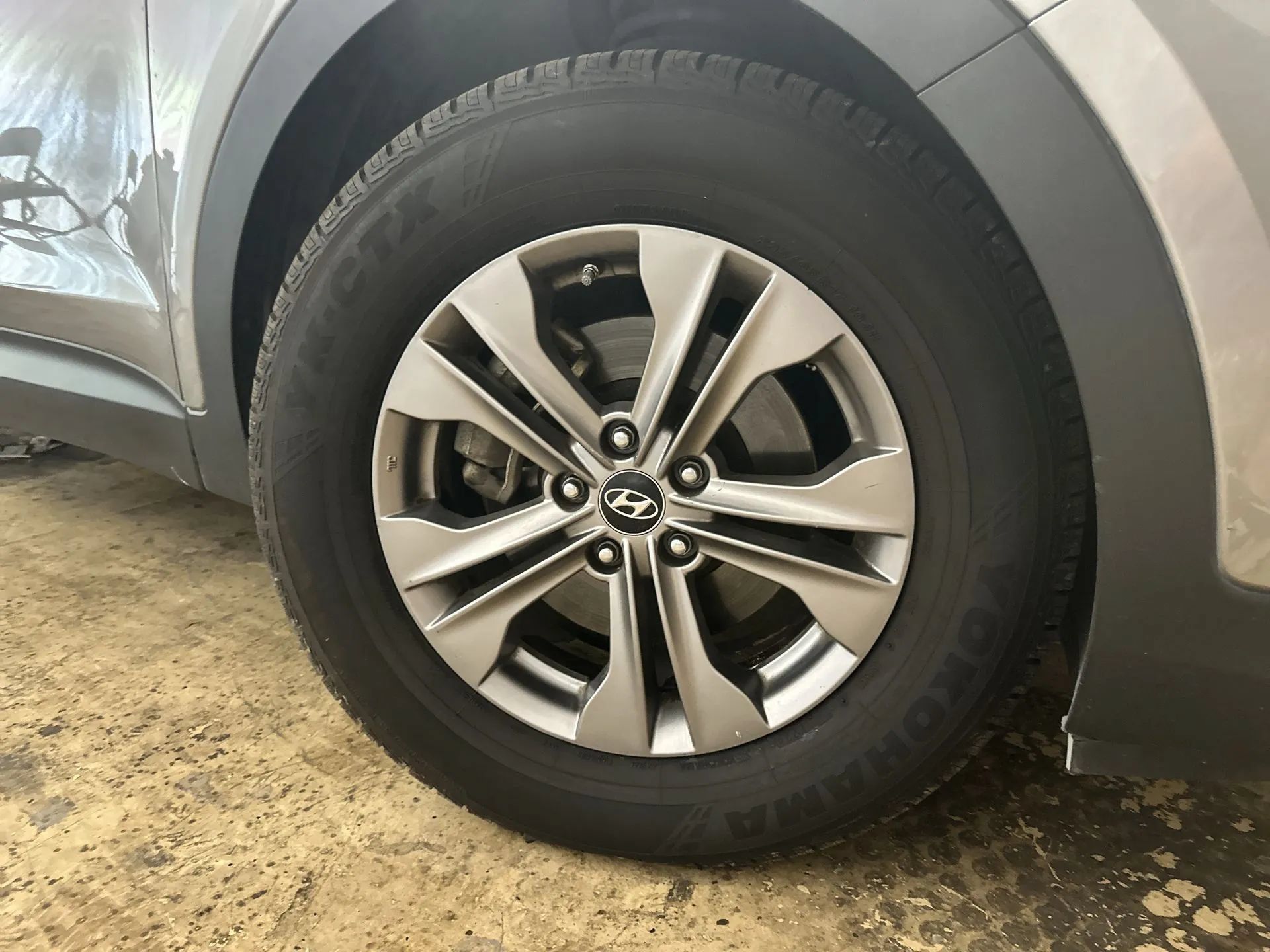 Used 2018 Hyundai Santa Fe Sport w/ 2.4L Value Package 02 FWD image 12