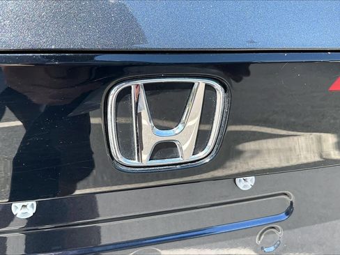 Certified 2025 Honda Accord LX image 30