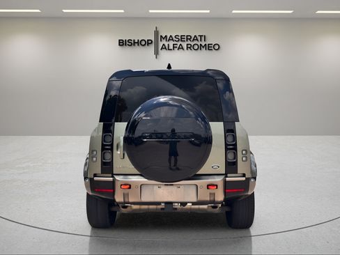 Used 2023 Land Rover Defender 110 X AWD/4WD image 4
