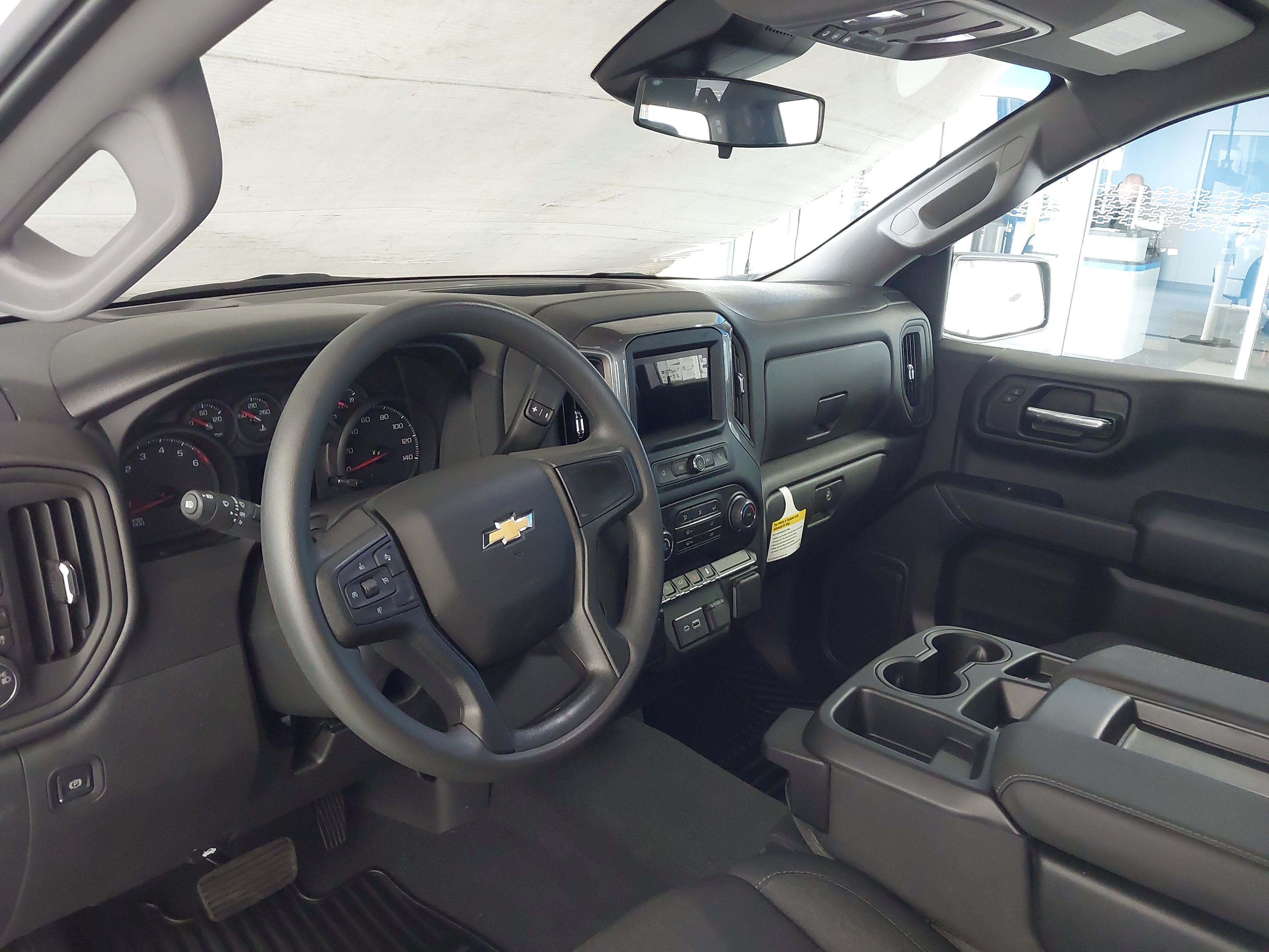 Used 2026 Chevrolet Silverado 1500 Custom AWD/4WD image 2