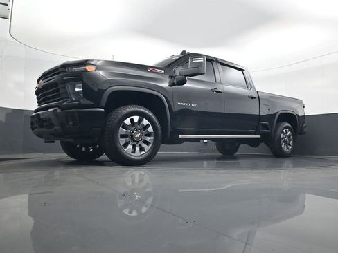 Used 2025 Chevrolet Silverado 2500 Custom w/ Custom Value Package AWD/4WD image 21