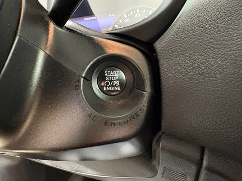 Used 2018 Jeep Renegade Trailhawk AWD/4WD image 22