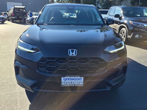 Certified 2025 Honda HR-V LX image 14