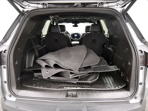 Used 2023 Chevrolet Traverse RS AWD/4WD image 7