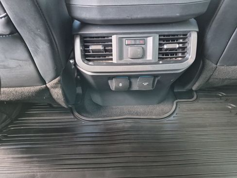 Used 2025 Ford F150 Platinum AWD/4WD image 21