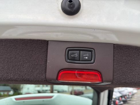 Used 2014 Porsche Cayenne Turbo S image 8