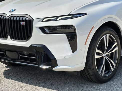Used 2025 BMW X7 M60i AWD/4WD image 13