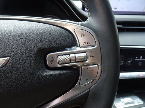 Used 2023 Genesis GV70 2.5T AWD/4WD image 21