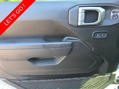 Used 2024 Jeep Wrangler Unlimited Sport AWD/4WD image 27