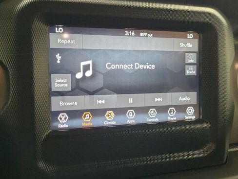 Used 2021 Jeep Wrangler Unlimited Sport image 27