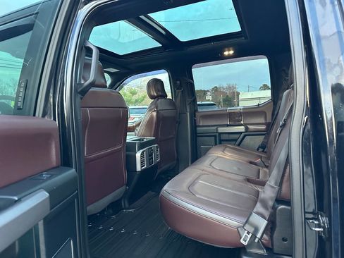 Used 2016 Ford F150 Platinum w/ Equipment Group 701A Luxury image 7