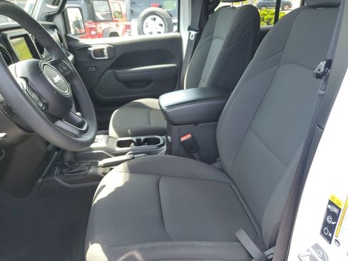 Certified 2023 Jeep Wrangler Unlimited AWD/4WD image 16