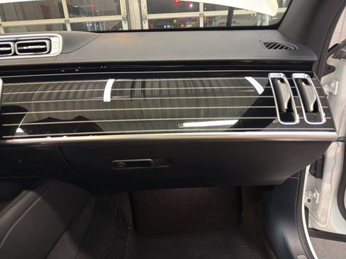 Used 2021 Mercedes-Benz S 580 4MATIC Sedan w/ AMG Line image 25