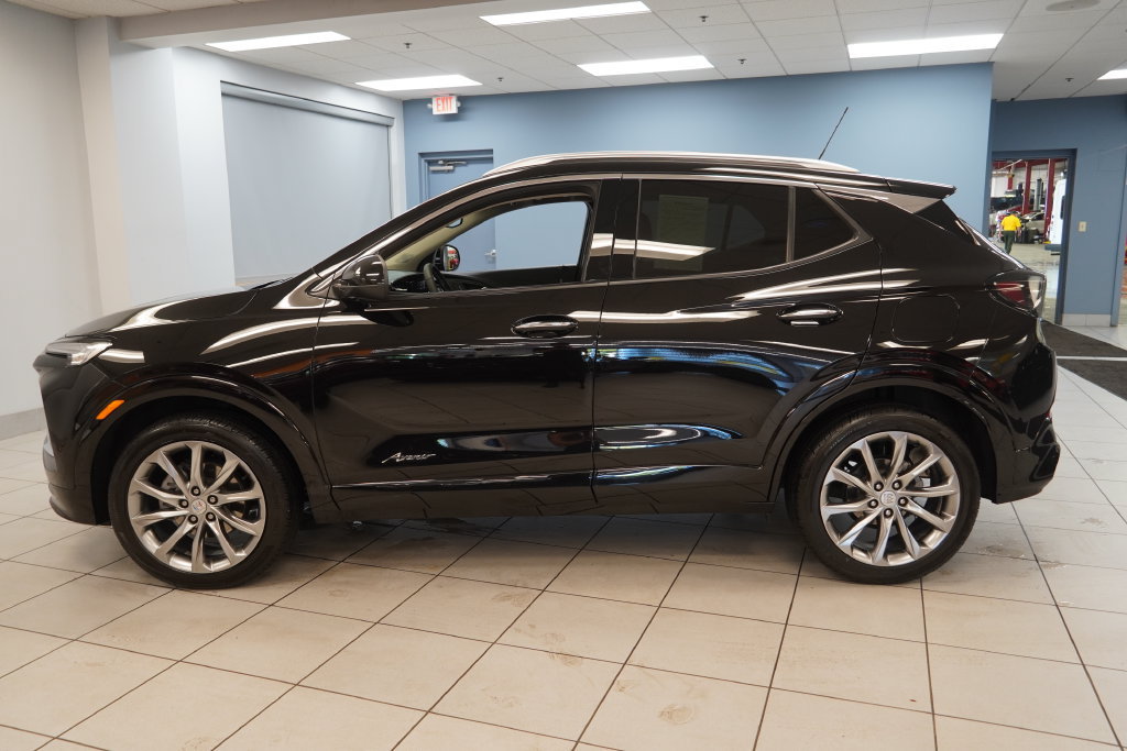 Used 2024 Buick Encore GX Avenir w/ Avenir Convenience Package AWD/4WD image 2