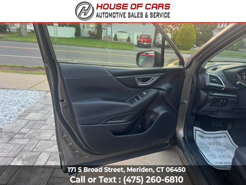 Used 2020 Subaru Forester Premium image 31