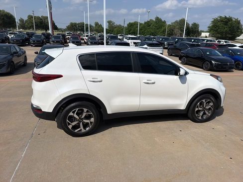 Used 2022 Kia Sportage LX FWD image 6