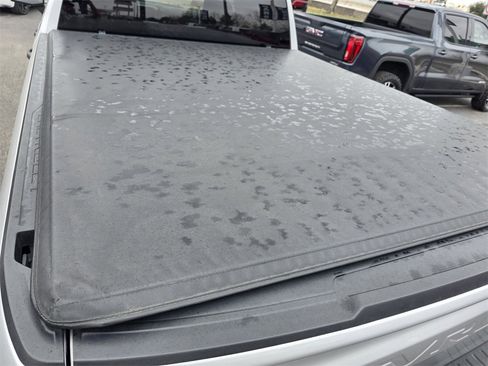 Used 2021 Chevrolet Silverado 1500 Custom image 26