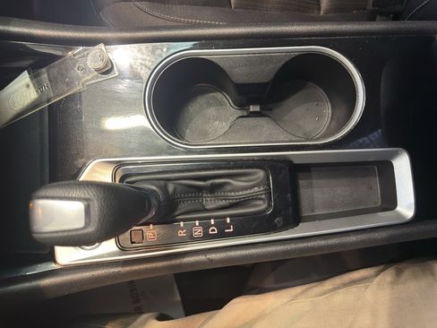 Used 2024 Nissan Altima 2.5 SV image 15