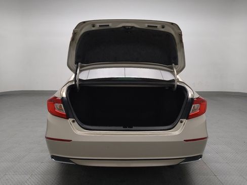 Used 2020 Honda Accord LX image 29