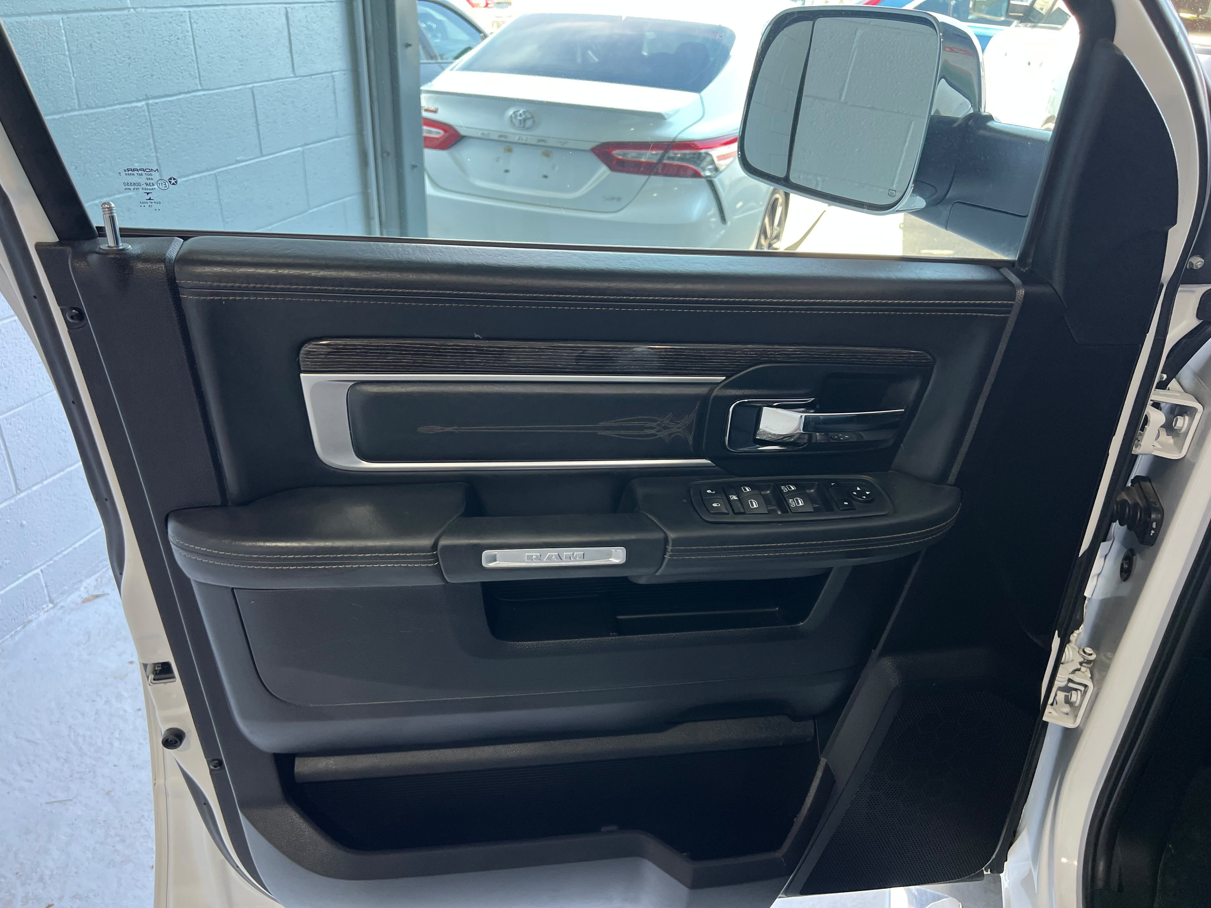 Used 2016 RAM 1500 Limited AWD/4WD image 8