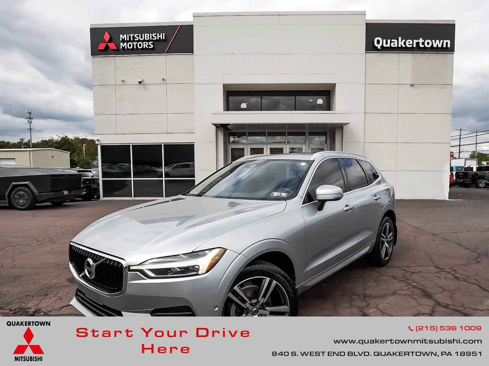 Used 2018 Volvo XC60 T5 Momentum w/ Convenience Package AWD/4WD image 1
