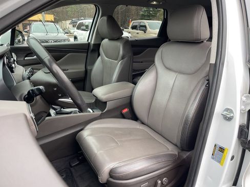 Used 2020 Hyundai Santa Fe Limited image 18