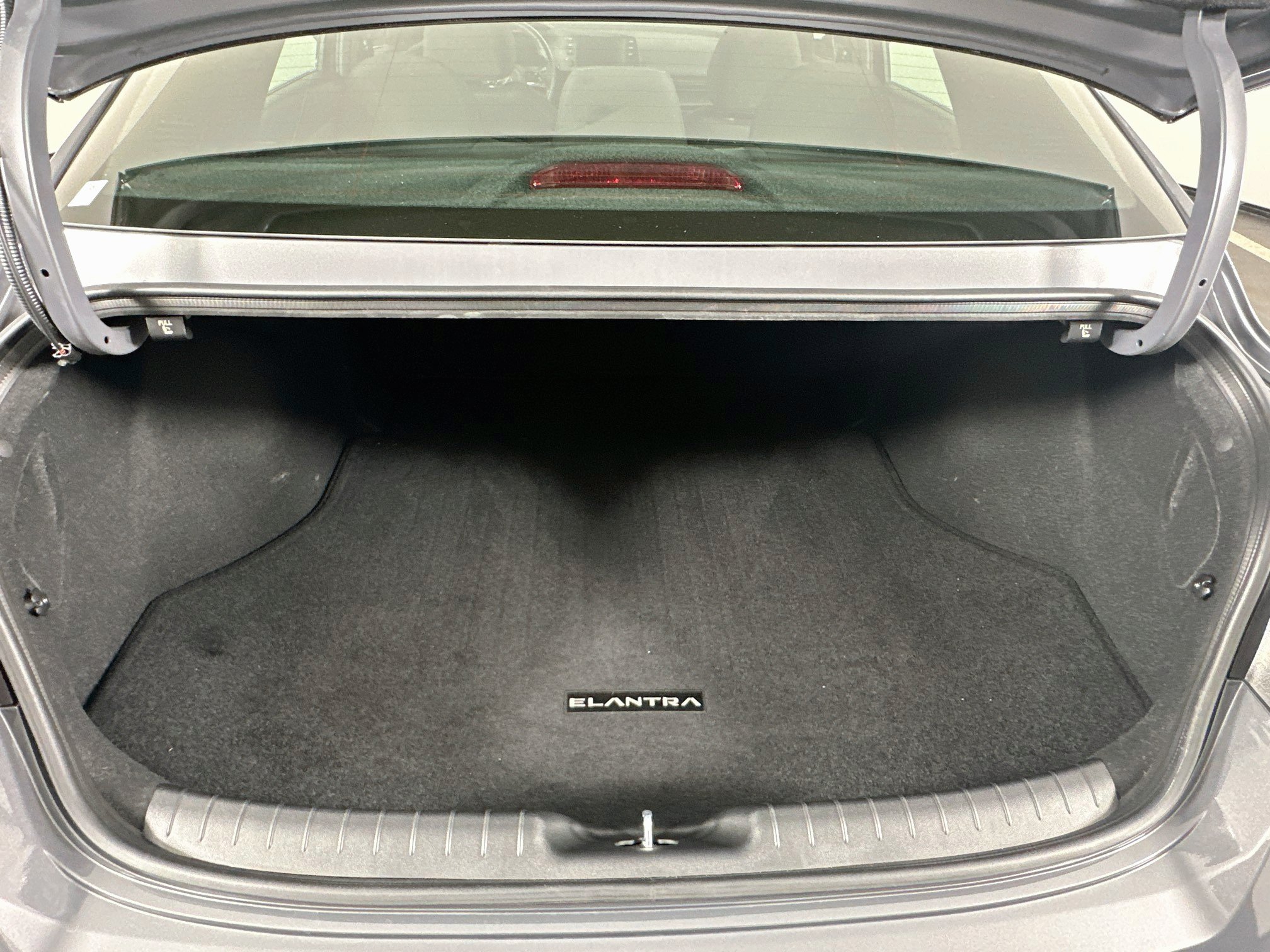 Used 2025 Hyundai Elantra Sport FWD image 27