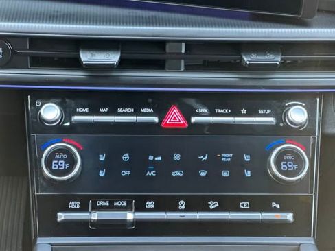 New 2025 Hyundai Santa Fe Calligraphy AWD/4WD image 24