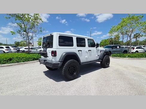 Used 2022 Jeep Wrangler Unlimited Sport w/ Sun And Sound Package AWD/4WD image 40