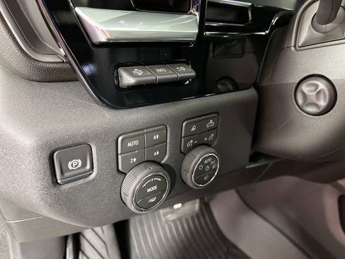 New 2026 Chevrolet Silverado 1500 LTZ w/ LTZ Premium Package AWD/4WD image 28