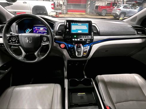 Used 2023 Honda Odyssey Elite image 15