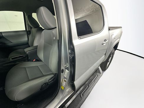 Used 2023 Toyota Tacoma SR AWD/4WD image 12