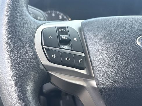 Used 2024 Ford Explorer XLT w/ Equipment Group 202A image 33