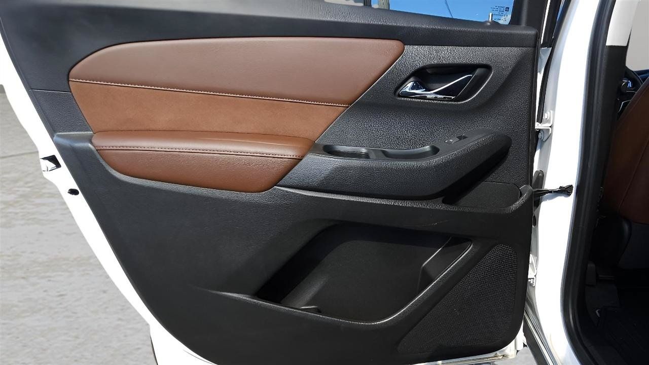 Used 2018 Chevrolet Traverse High Country AWD/4WD image 20