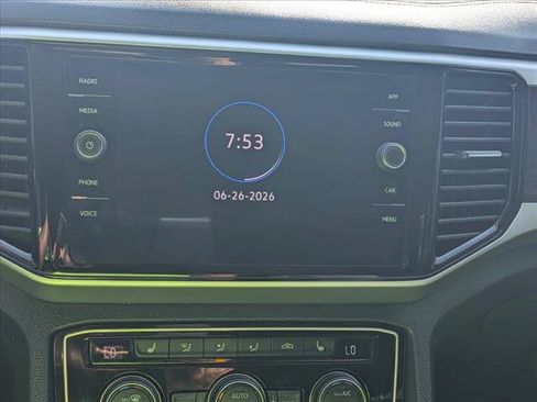 Used 2023 Volkswagen Atlas SE w/ Panoramic Sunroof Package FWD image 18